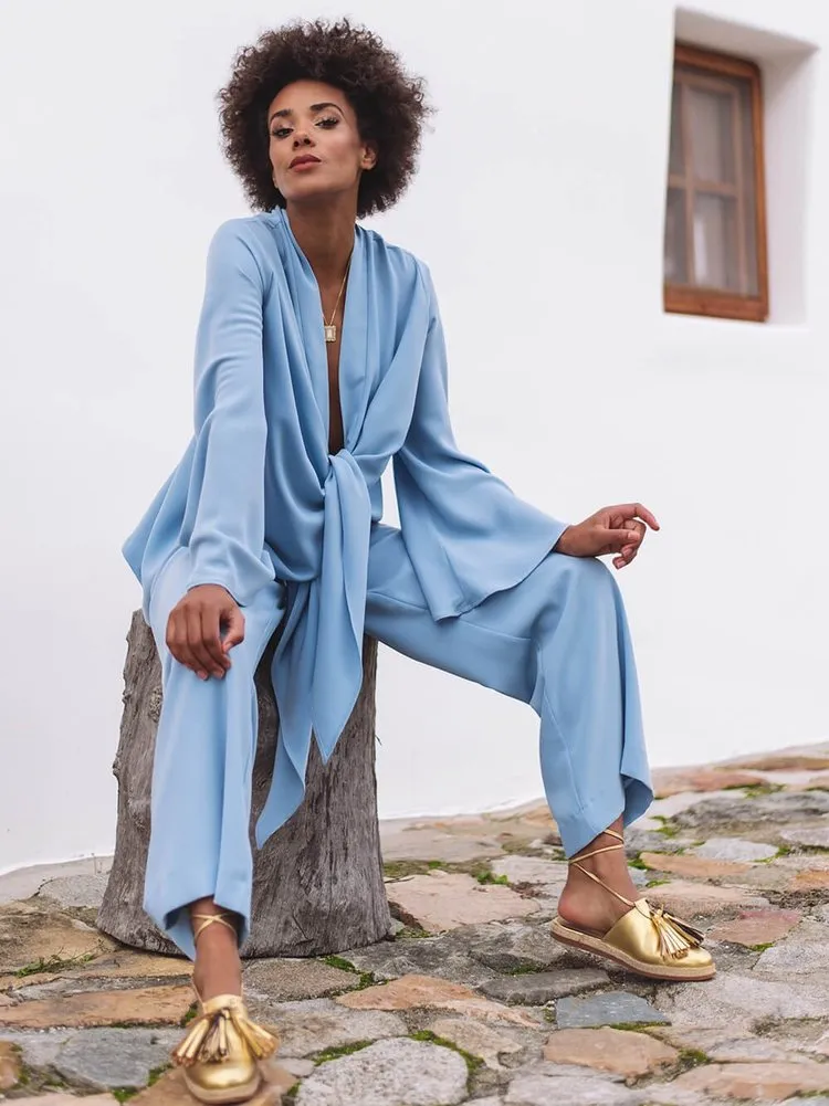 Baçal - espadrilles with handmade raffia applications in golden