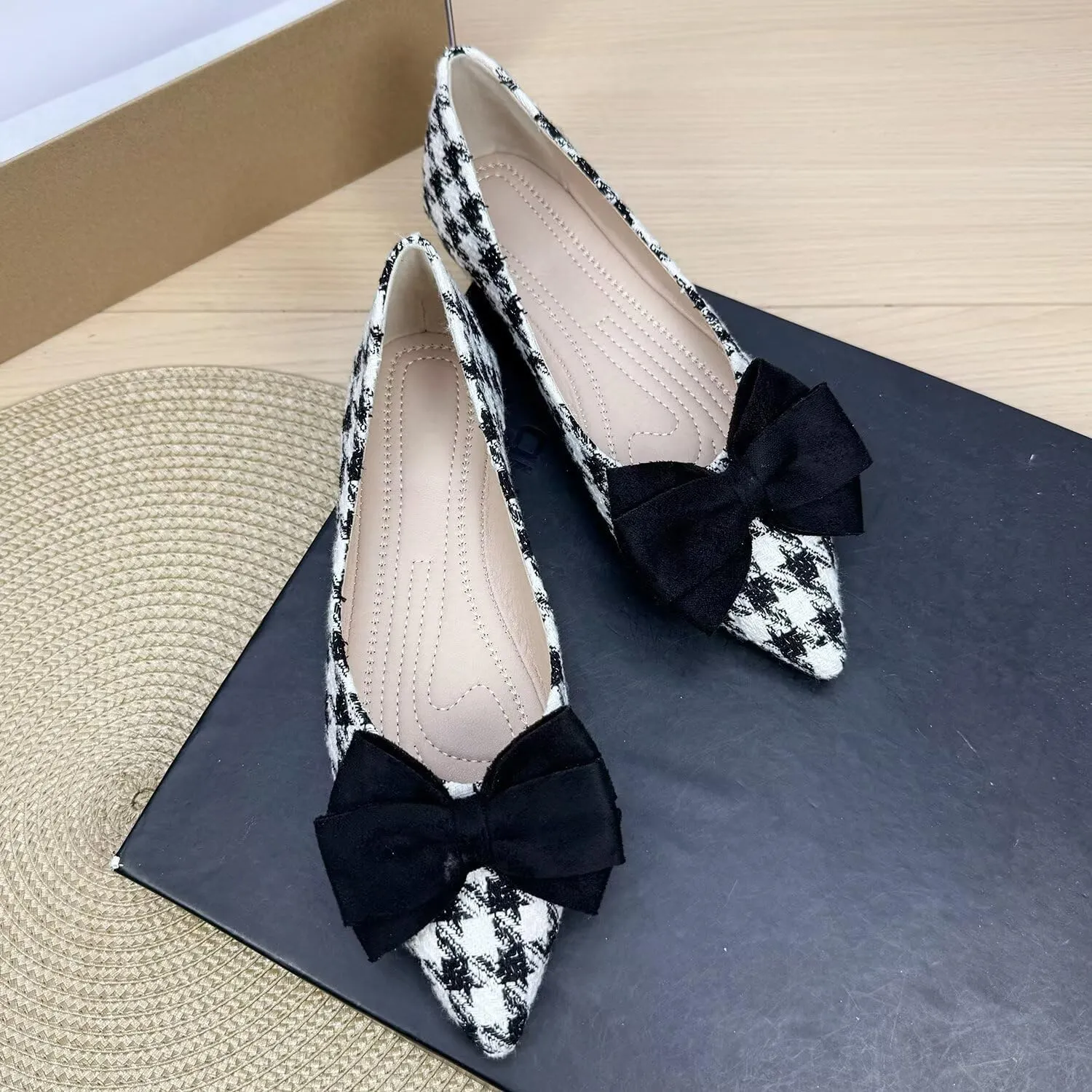 ChaiRong Zhou Women's Houndstooth Pointed Toe Flats Shoes Cute Bow Comfortable Dress Ballet Flats