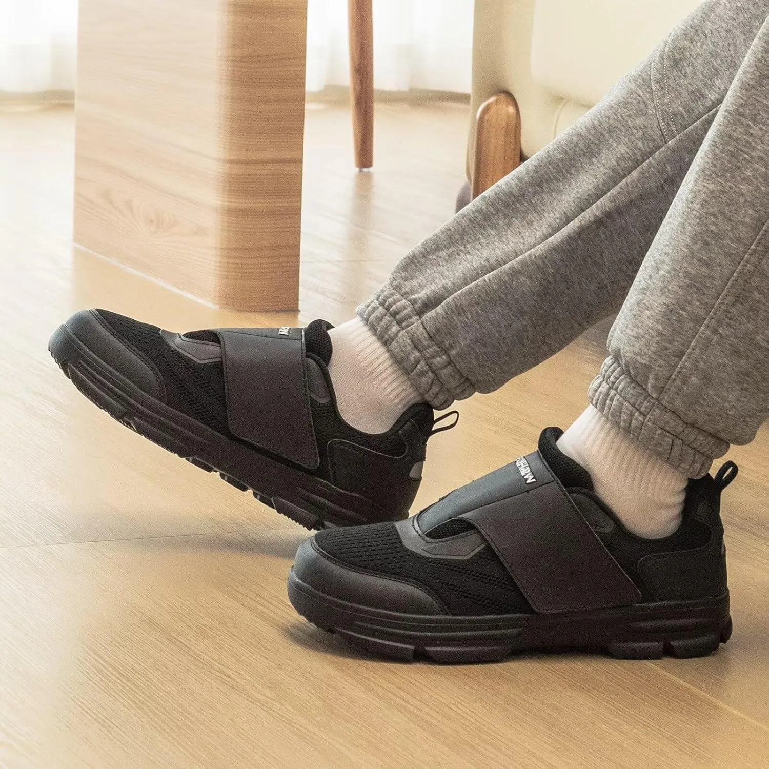 Diabetic Shoes for Men Extra Wide Walking Shoes Swollen Feet Shoes for Neuropathy Adjustable Closure with Arch Support