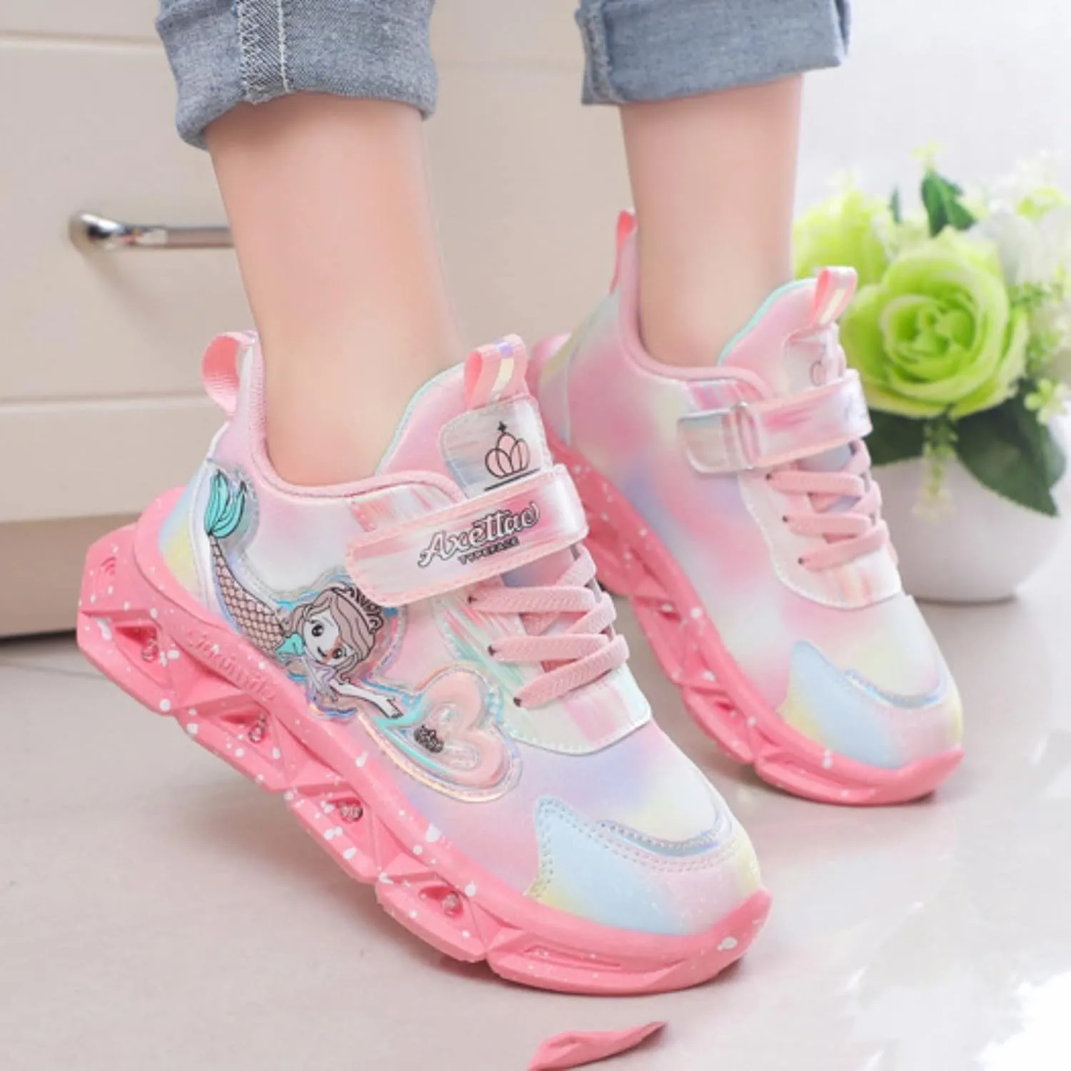 Girls’ Princess Shoes Slip On Light-Up Sneakers Mermai𝐝 Shoes Breathable Mesh Sneakers Toddler Girl Tennis Shoes