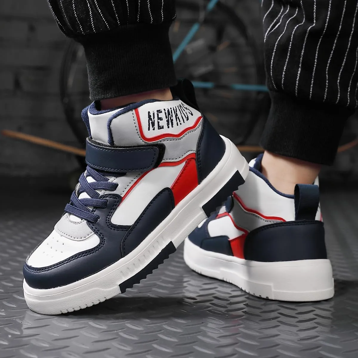 Kids Sneakers for Boys Girls High Top Skate Shoes Unisex-Child Casual Walking Shoes Lightweight Breathable Non-Slip Athletic Shoes