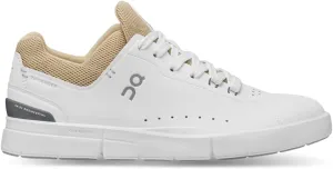 On Women's The Roger Advantage Sneakers