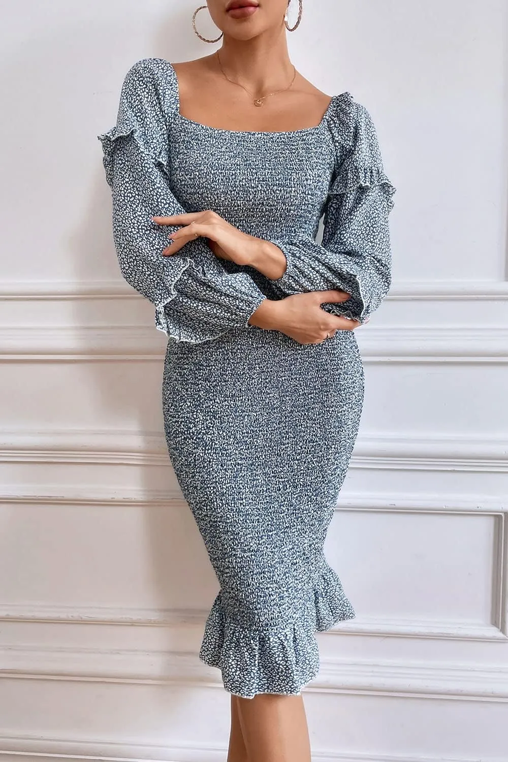 PRETTYGARDEN Women's Long Puff Sleeve Floral Midi Bodycon Dresses Square Neck Ruffle Mermaid Smocked Dress