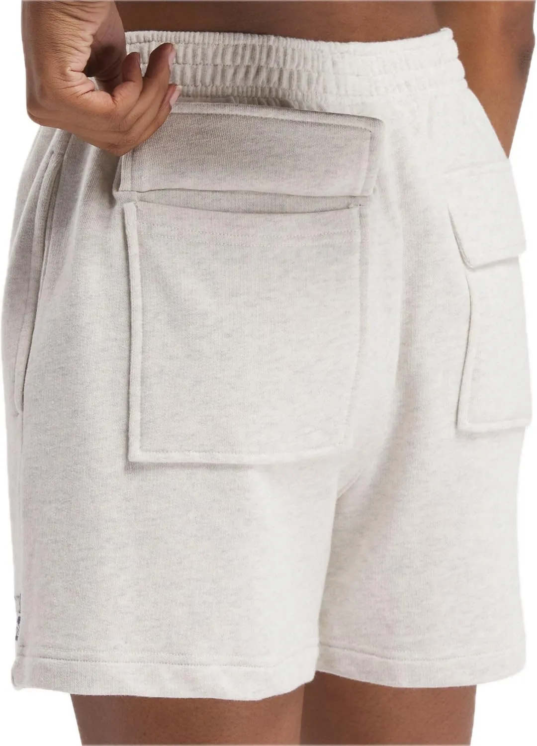 Reebok Women's Classics Archive Eseentials Small Logo Short