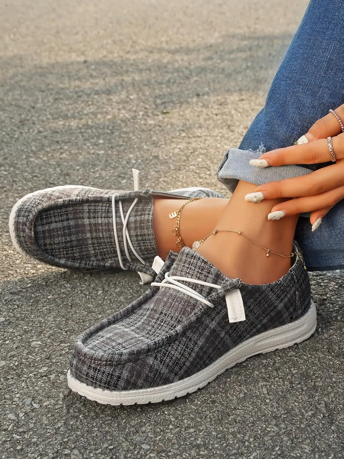 Unisex Slip-on Plaid Canvas Loafers for Women Men Low Top Outdoor Flat Walking Shoes Drving Shoes Sneakers| Comfortable & Light-Weight