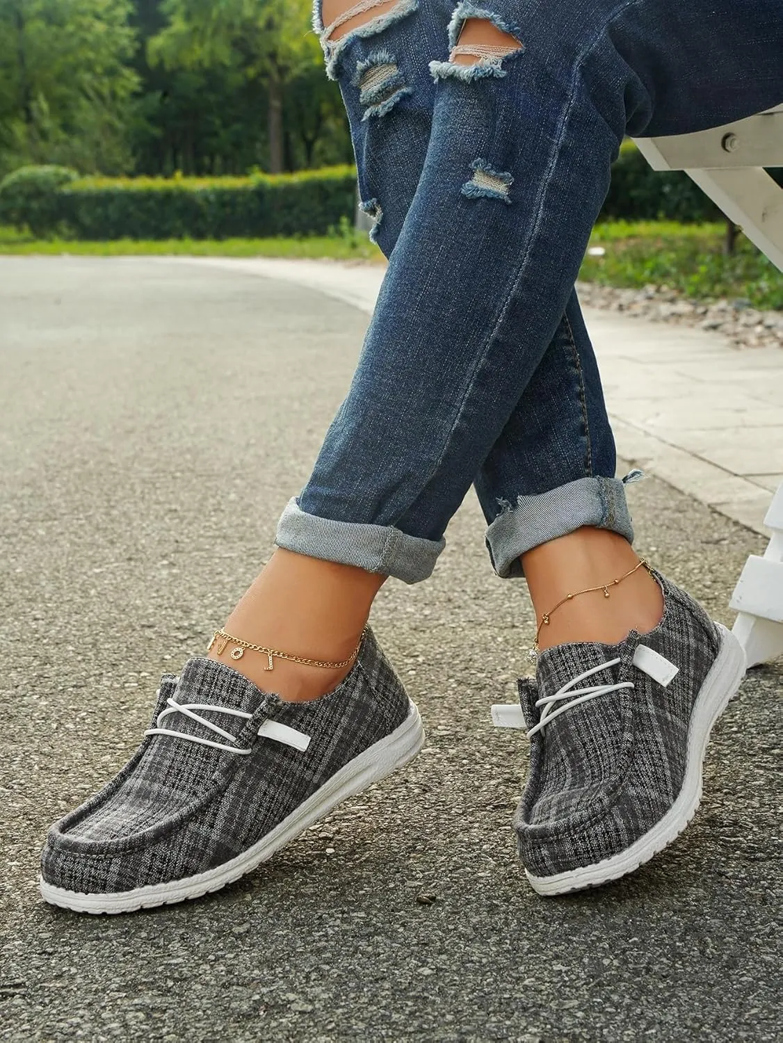 Unisex Slip-on Plaid Canvas Loafers for Women Men Low Top Outdoor Flat Walking Shoes Drving Shoes Sneakers| Comfortable & Light-Weight