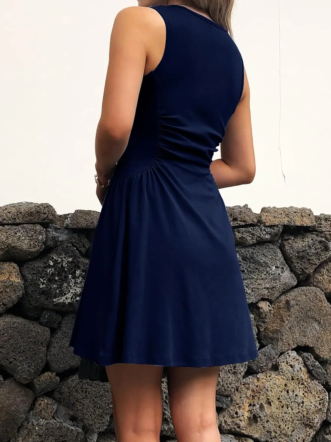 Women's Casual Dress Summer Sleeveless Ruched Waist Elegant Pleated Slim-Fit Mini Dresses with Pockets