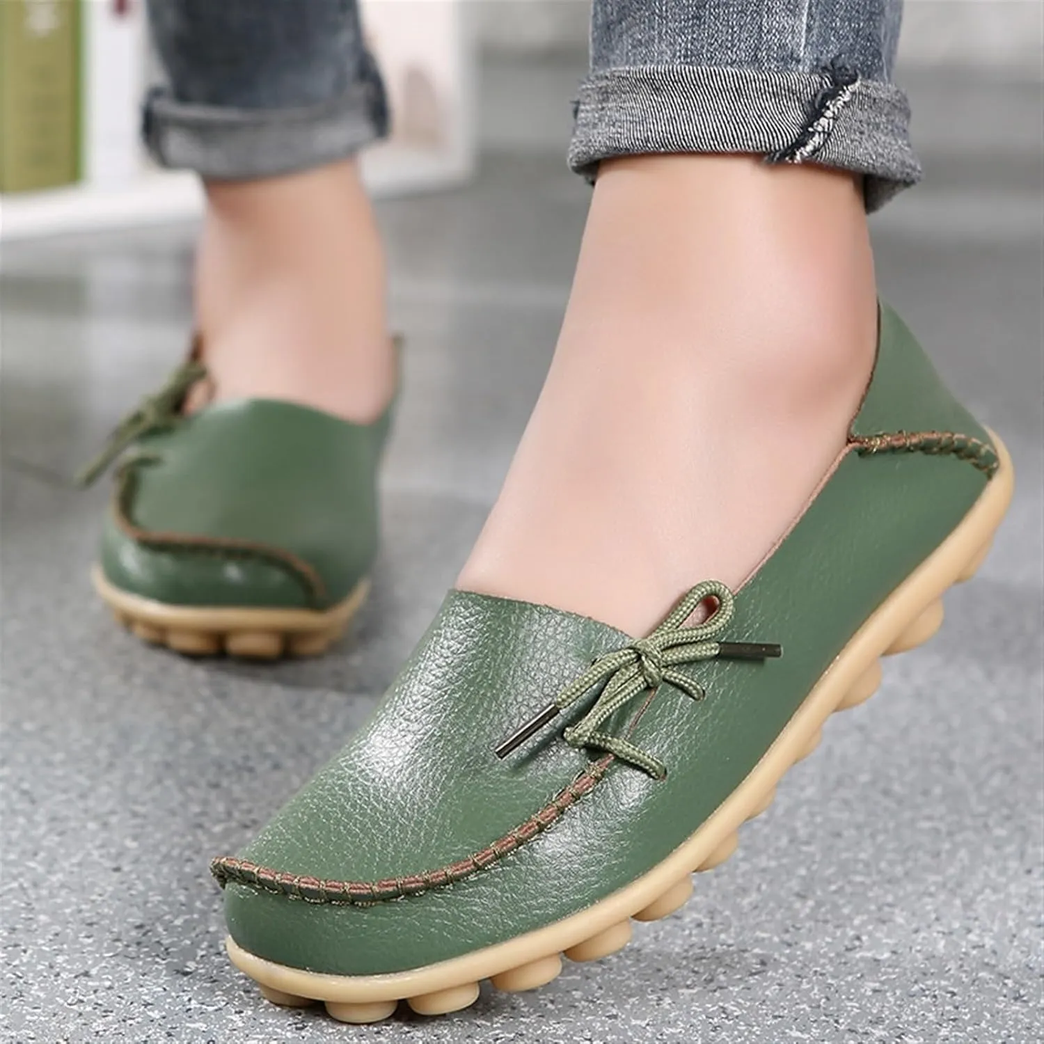 Women's Genuine Leather Lightweight Loafers Comfortable Slip On Tie-Bow Moccasins Wide Width Flats Shoes Breathable Anti Slip Beef Tendon Bottom Walking Boat Shoe