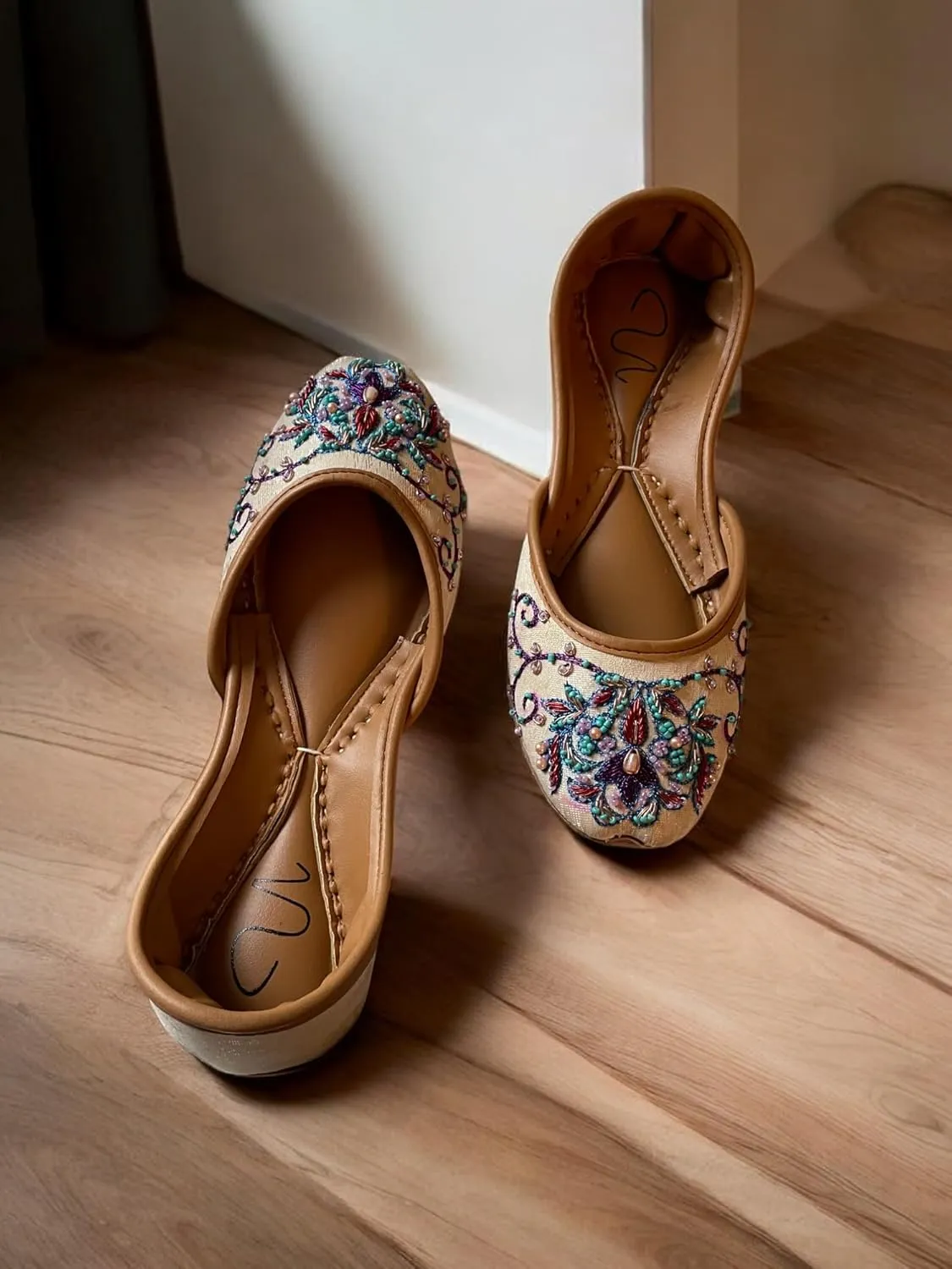 Women's Slip On Traditional Handmade Khussa Bridal Mojari Punjabi Jutti Ethnic Ballet Flats