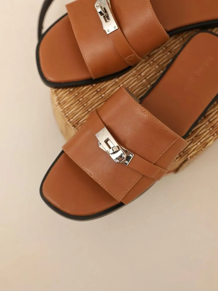 Women's Summer Flat Sandals Slip On Dress Slides Sandals for Outdoor Ladies PU leather Beach Slippers With Silver Buckle