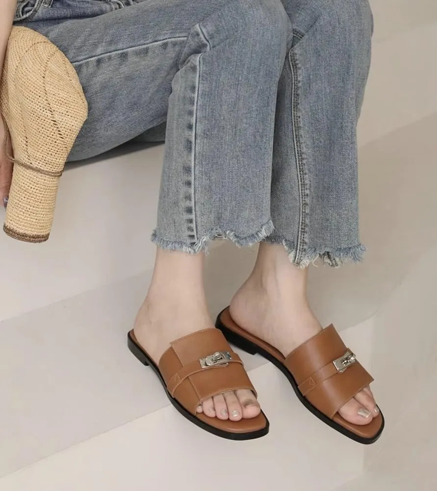 Women's Summer Flat Sandals Slip On Dress Slides Sandals for Outdoor Ladies PU leather Beach Slippers With Silver Buckle