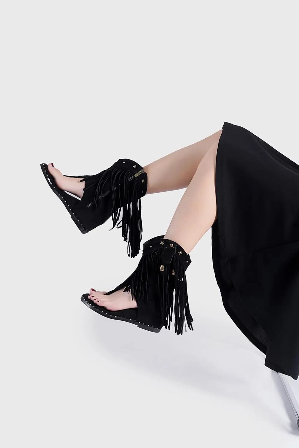 Women's Tassel Gladiator Flats Sandals Roman Thong Flip Flops Sandal with Rivets Bohemian Fringe Wedge Heel Shoes Summer Western Flat Ankle Boots